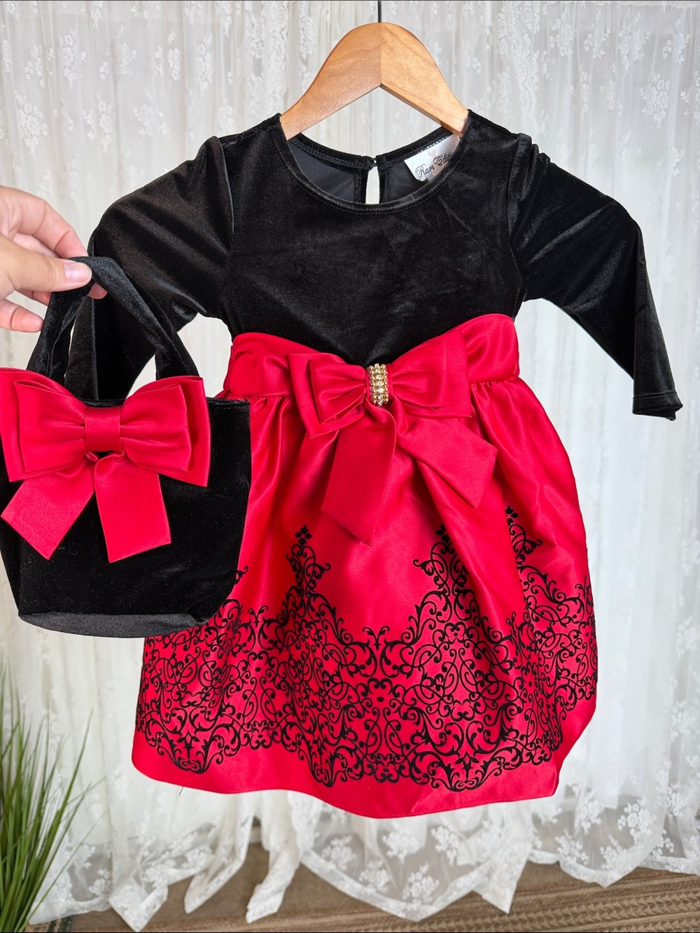 Rare Editions Black and Red Velvet Bow Holiday Dress with Matching Purse 3T